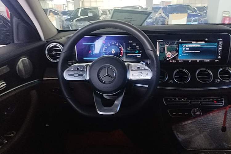 Used Mercedes-Benz E-Class 2019 Restyled E 300 L Sport Luxury Edition Steering Wheel