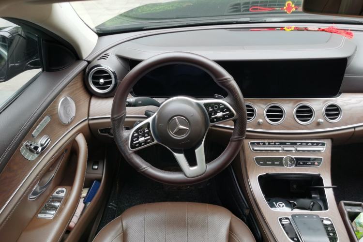 Used Mercedes-Benz E-Class 2019 E 300 L Luxury Model Steering Wheel