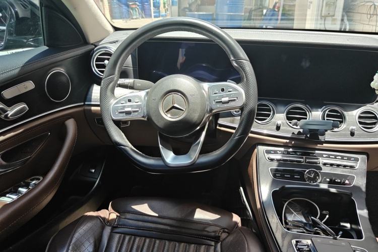 Used Mercedes-Benz E-Class 2019 E 200 L Sport Edition Steering Wheel