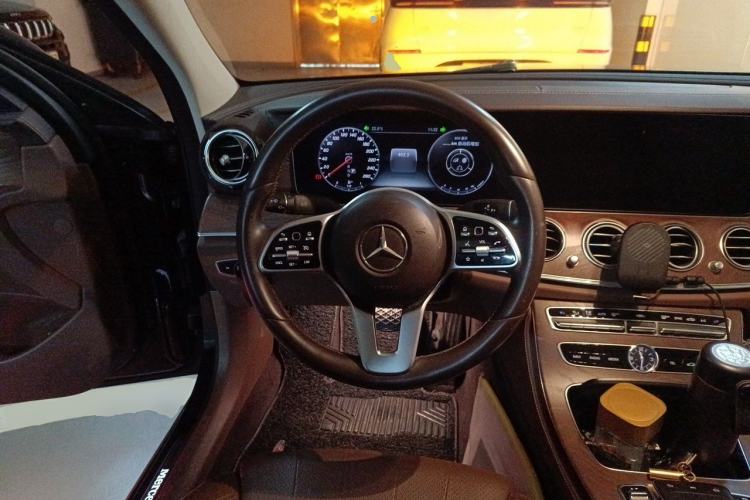 Used Mercedes-Benz E-Class 2019 E 200 L Steering Wheel
