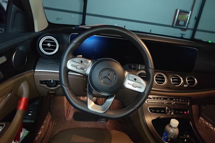 Used Mercedes-Benz E-Class 2019 Restyled E 300 L Sporty and Stylish Edition Steering Wheel