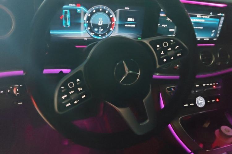 Used Mercedes-Benz E-Class 2019 Facelifted E 300 L Stylish Version Steering Wheel