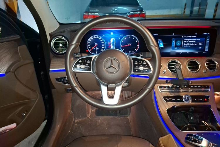 Used Mercedes-Benz E-Class 2019 Facelifted E 300 L Stylish Version Steering Wheel