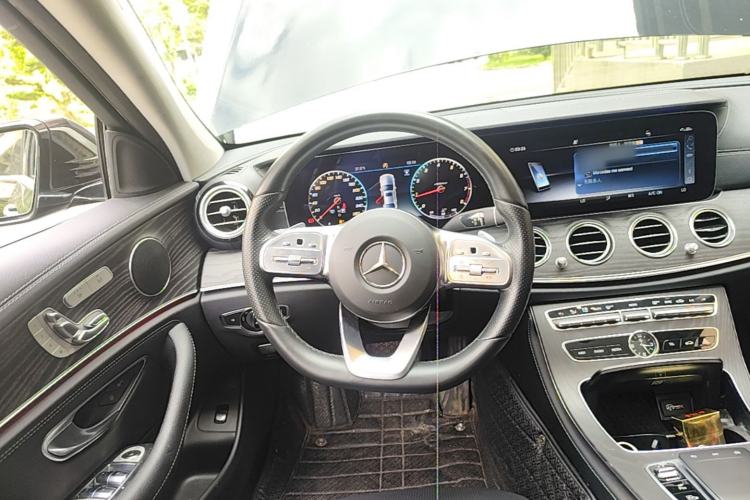 Used Mercedes-Benz E-Class 2019 Restyled E 300 L Sporty and Stylish Edition Steering Wheel