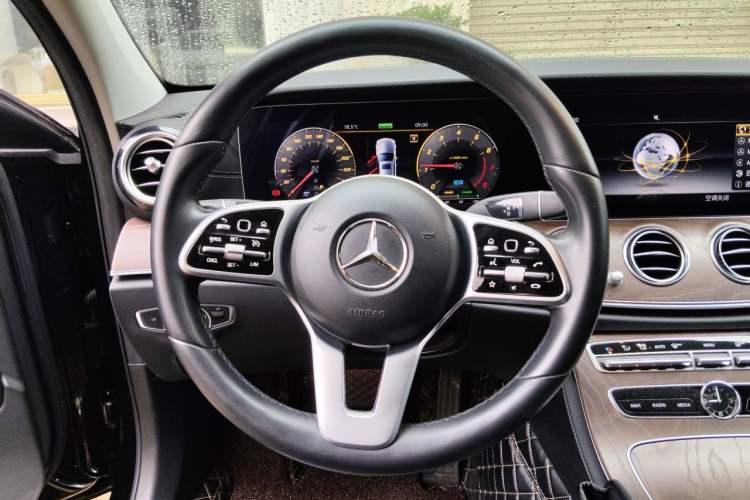 Used Mercedes-Benz E-Class 2019 E 260 L 4MATIC Steering Wheel