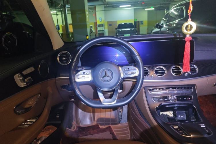 Used Mercedes-Benz E-Class 2019 E 300 L Sporty and Stylish Model Steering Wheel