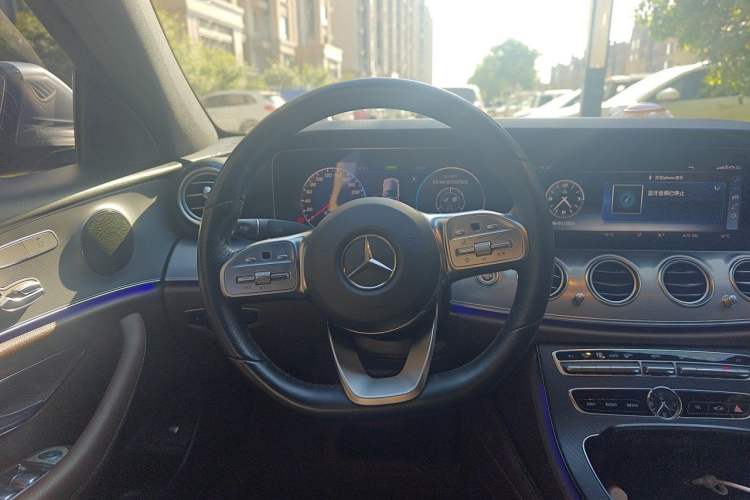 Used Mercedes-Benz E-Class 2019 E 260 Sport Edition Steering Wheel