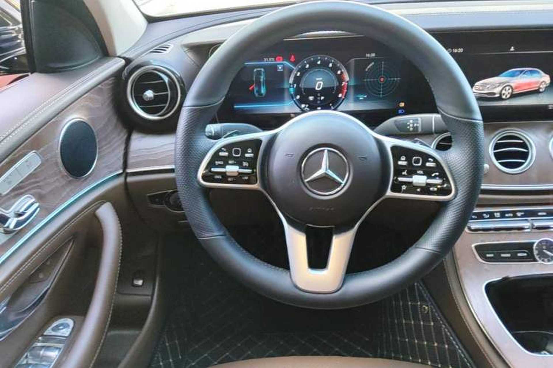 Used Mercedes-Benz E-Class 2019 Facelifted E 300 L Stylish Version Steering Wheel