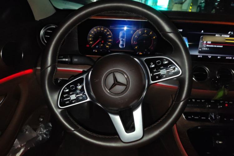 Used Mercedes-Benz E-Class 2019 Facelifted E 300 L Stylish Version Steering Wheel