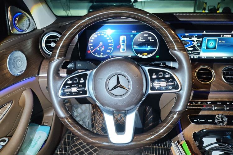 Used Mercedes-Benz E-Class 2019 Restyled E 300 L Luxury Edition Steering Wheel