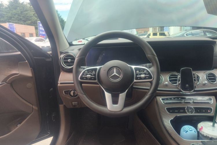 Used Mercedes-Benz E-Class 2019 E 300 L Stylish Model Steering Wheel