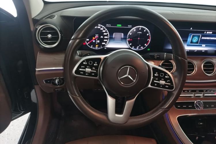 Used Mercedes-Benz E-Class 2019 E 260 L 4MATIC Steering Wheel