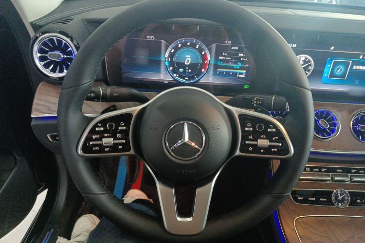 Used Mercedes-Benz E-Class 2019 E 300 L Stylish Model Steering Wheel