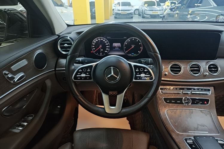Used Mercedes-Benz E-Class 2019 E 260 L Steering Wheel