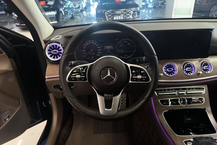 Used Mercedes-Benz E-Class 2019 Facelifted E 300 L Stylish Version Steering Wheel