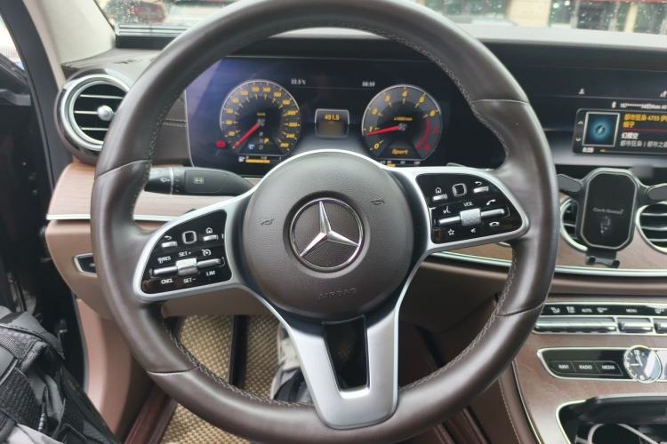 Used Mercedes-Benz E-Class 2019 E 300 L Stylish Model Steering Wheel