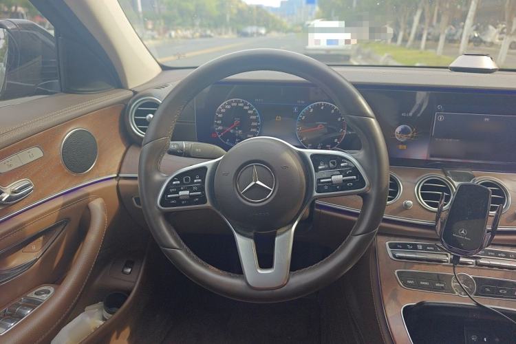 Used Mercedes-Benz E-Class 2019 E 300 L Stylish Model Steering Wheel