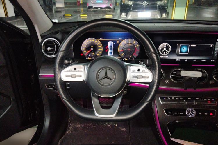 Used Mercedes-Benz E-Class 2019 Restyled E 300 L Sport Luxury Edition Steering Wheel