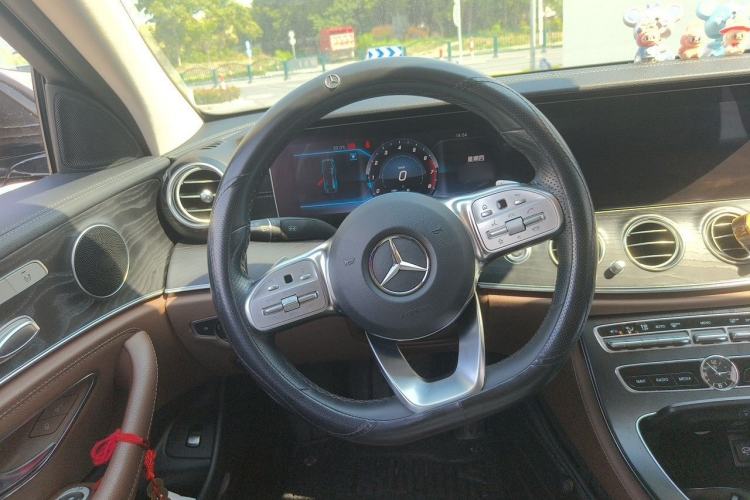 Used Mercedes-Benz E-Class 2019 E 200 L Sport Edition Steering Wheel