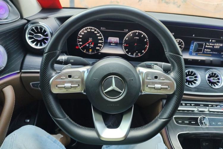 Used Mercedes-Benz E-Class 2019 Restyled E 300 L Sporty and Stylish Edition Steering Wheel