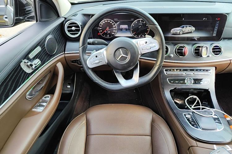 Used Mercedes-Benz E-Class 2019 E 300 L Sporty and Stylish Model Steering Wheel