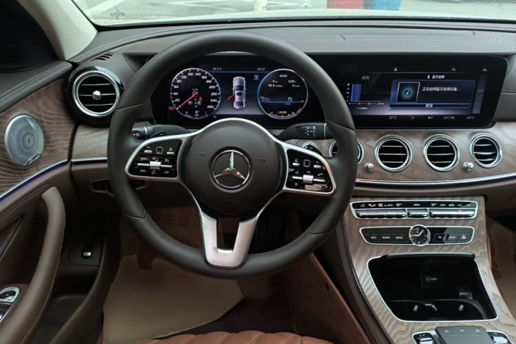 Used Mercedes-Benz E-Class 2019 Restyled E 300 L Luxury Edition Steering Wheel