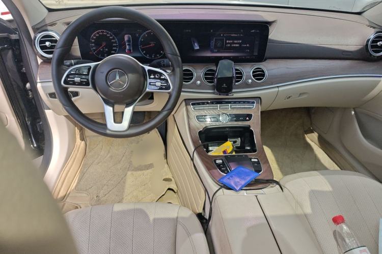 Used Mercedes-Benz E-Class 2019 Facelifted E 300 L Stylish Version Steering Wheel