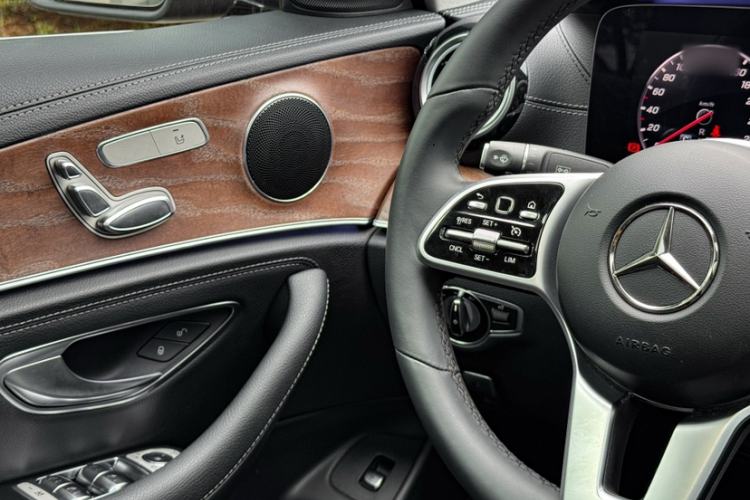 Used Mercedes-Benz E-Class 2019 E 260 L Steering Wheel