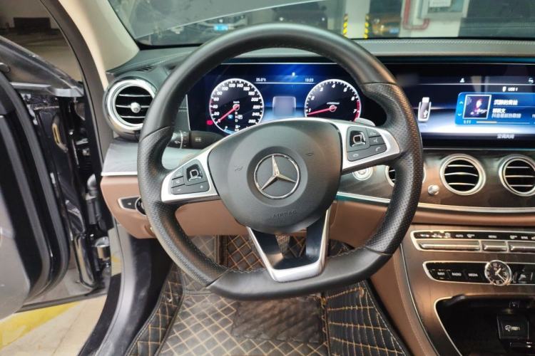 Used Mercedes-Benz E-Class 2019 E 200 L Sport Edition Steering Wheel