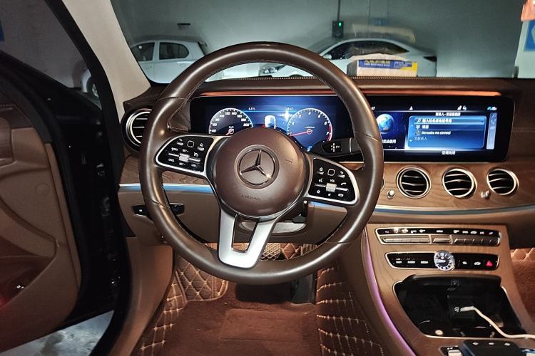 Used Mercedes-Benz E-Class 2019 E 300 L Stylish Model Steering Wheel