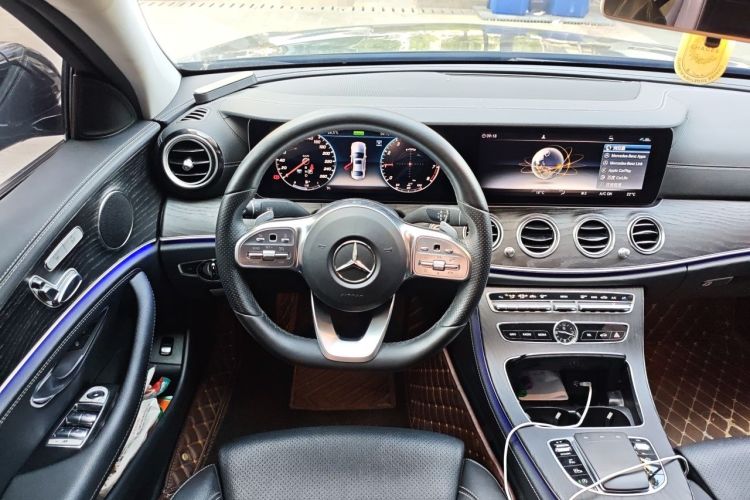 Used Mercedes-Benz E-Class 2019 E 260 L Sport 4MATIC Steering Wheel