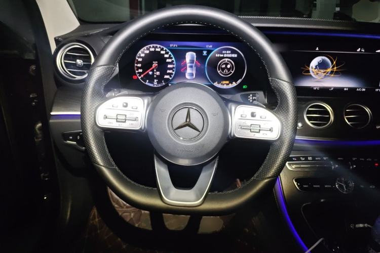 Used Mercedes-Benz E-Class 2019 Restyled E 300 L Sport Luxury Edition Steering Wheel