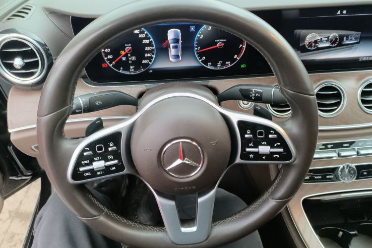 Used Mercedes-Benz E-Class 2019 E 200 L 4MATIC Steering Wheel