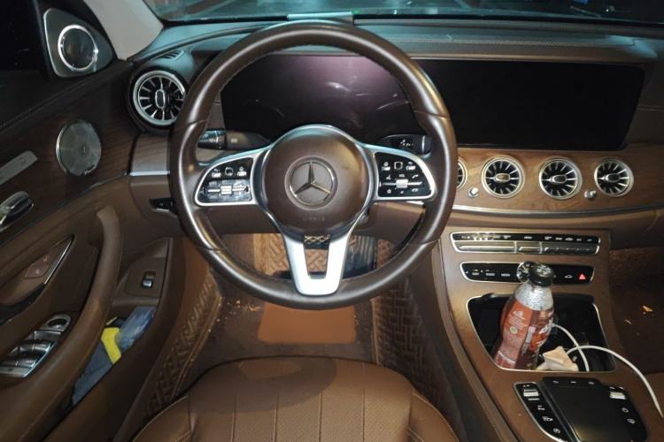 Used Mercedes-Benz E-Class 2019 Restyled E 300 L Luxury Edition Steering Wheel