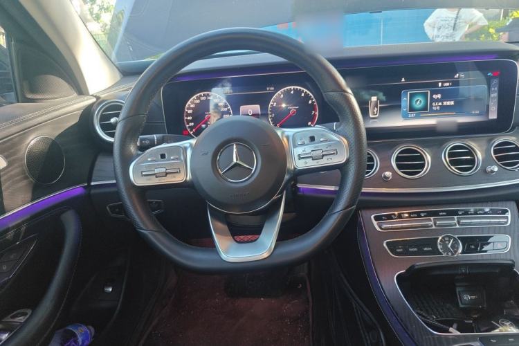 Used Mercedes-Benz E-Class 2019 Restyled E 300 L Sporty and Stylish Edition Steering Wheel