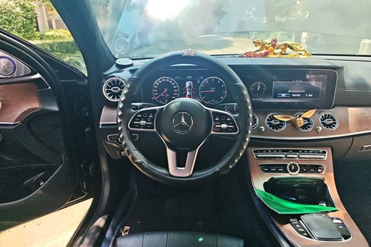 Used Mercedes-Benz E-Class 2019 E 260 L Steering Wheel