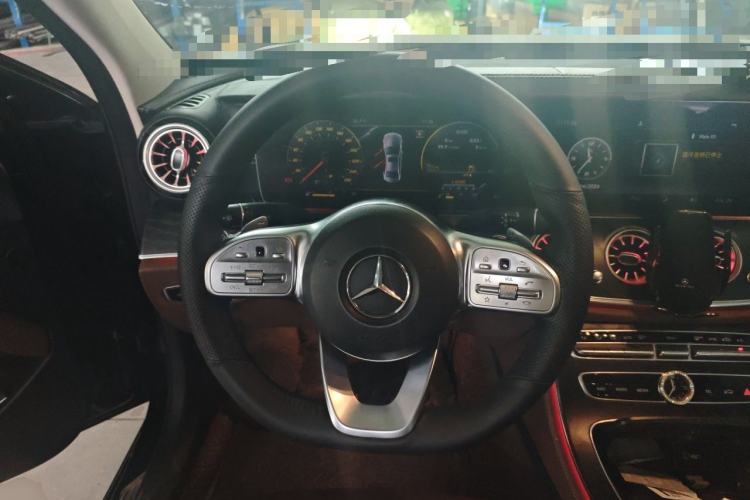 Used Mercedes-Benz E-Class 2019 E 300 L Sport Luxury Edition Steering Wheel