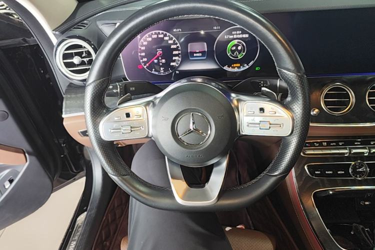 Used Mercedes-Benz E-Class 2019 E 200 L Sport Edition Steering Wheel