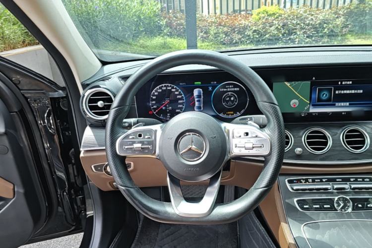 Used Mercedes-Benz E-Class 2019 E 260 L Sport Edition Steering Wheel
