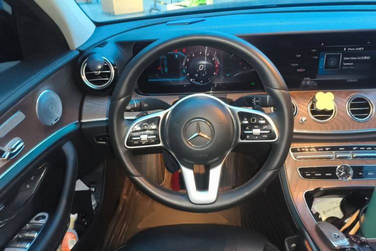 Used Mercedes-Benz E-Class 2019 Restyled E 300 L Luxury Edition Steering Wheel