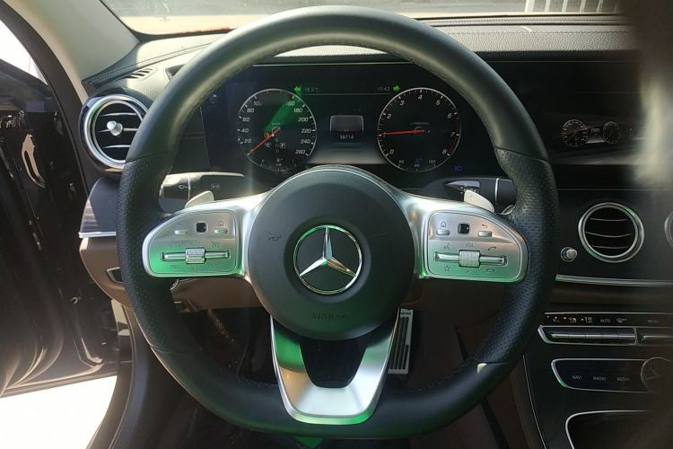 Used Mercedes-Benz E-Class 2019 Restyled E 300 L Sporty and Stylish Edition Steering Wheel