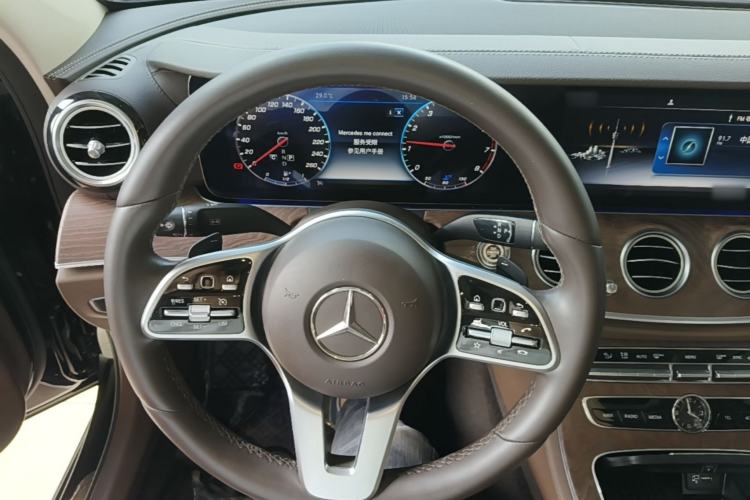 Used Mercedes-Benz E-Class 2019 Facelifted E 300 L Stylish Version Steering Wheel