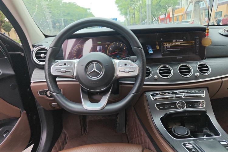 Used Mercedes-Benz E-Class 2019 E 260 L Sport Edition Steering Wheel