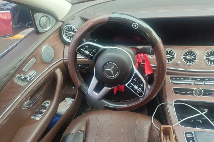 Used Mercedes-Benz E-Class 2019 Restyled E 300 L Luxury Edition Steering Wheel
