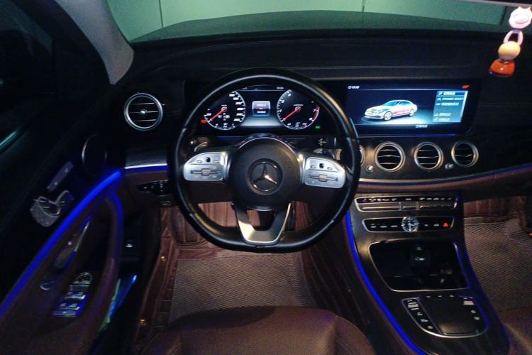Used Mercedes-Benz E-Class 2019 E 300 L Sport Luxury Edition Steering Wheel