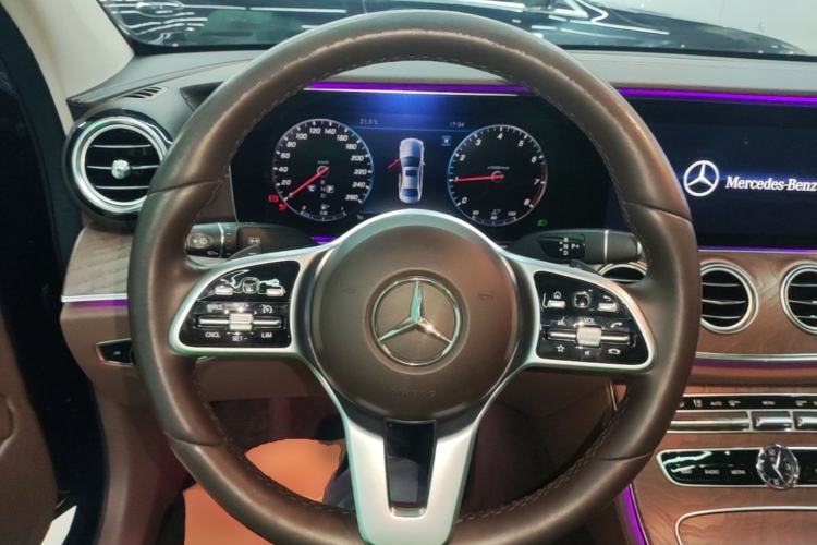 Used Mercedes-Benz E-Class 2019 E 300 L Luxury Model Steering Wheel