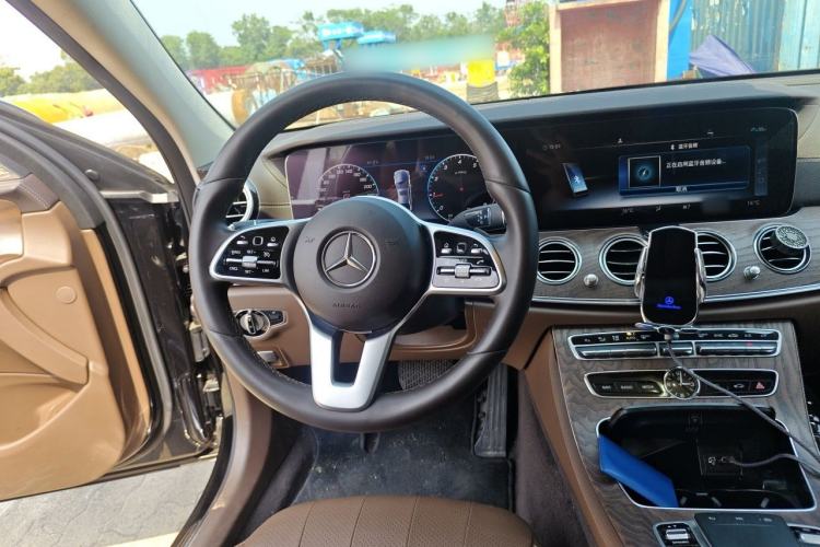 Used Mercedes-Benz E-Class 2019 Restyled E 300 L Luxury Edition Steering Wheel