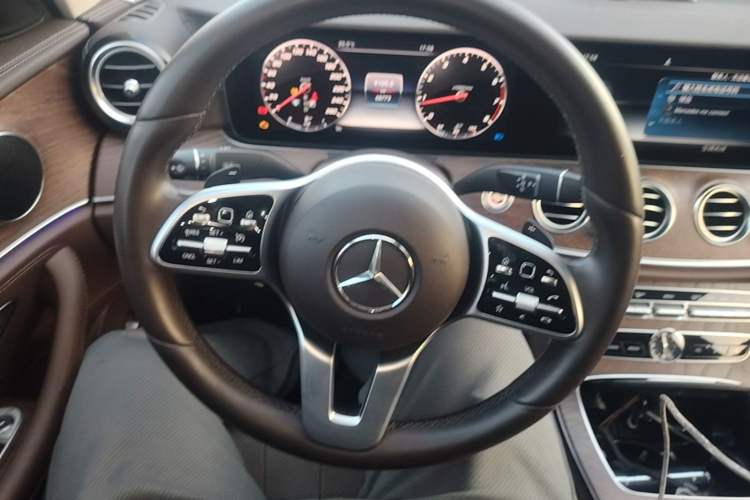 Used Mercedes-Benz E-Class 2019 E 200 L Steering Wheel
