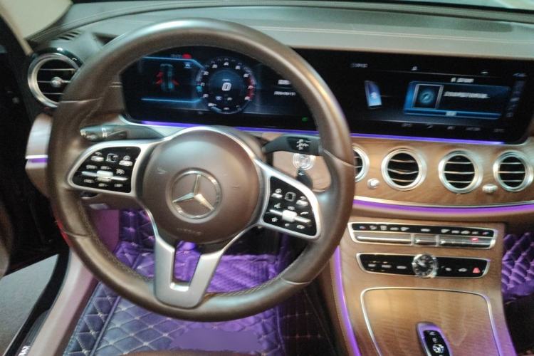 Used Mercedes-Benz E-Class 2019 E 300 L Stylish Model Steering Wheel