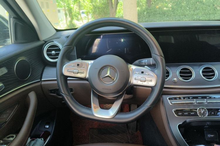 Used Mercedes-Benz E-Class 2019 E 260 L Sport Edition Steering Wheel